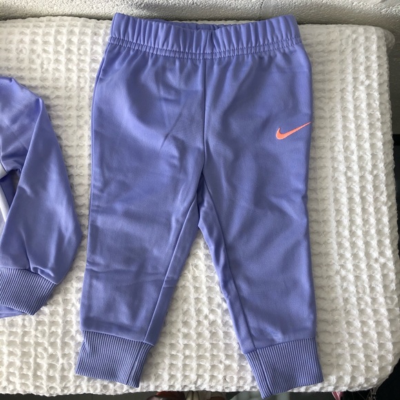 Nike jacket and pants track suit sz: 12M NWOT - Picture 7 of 9
